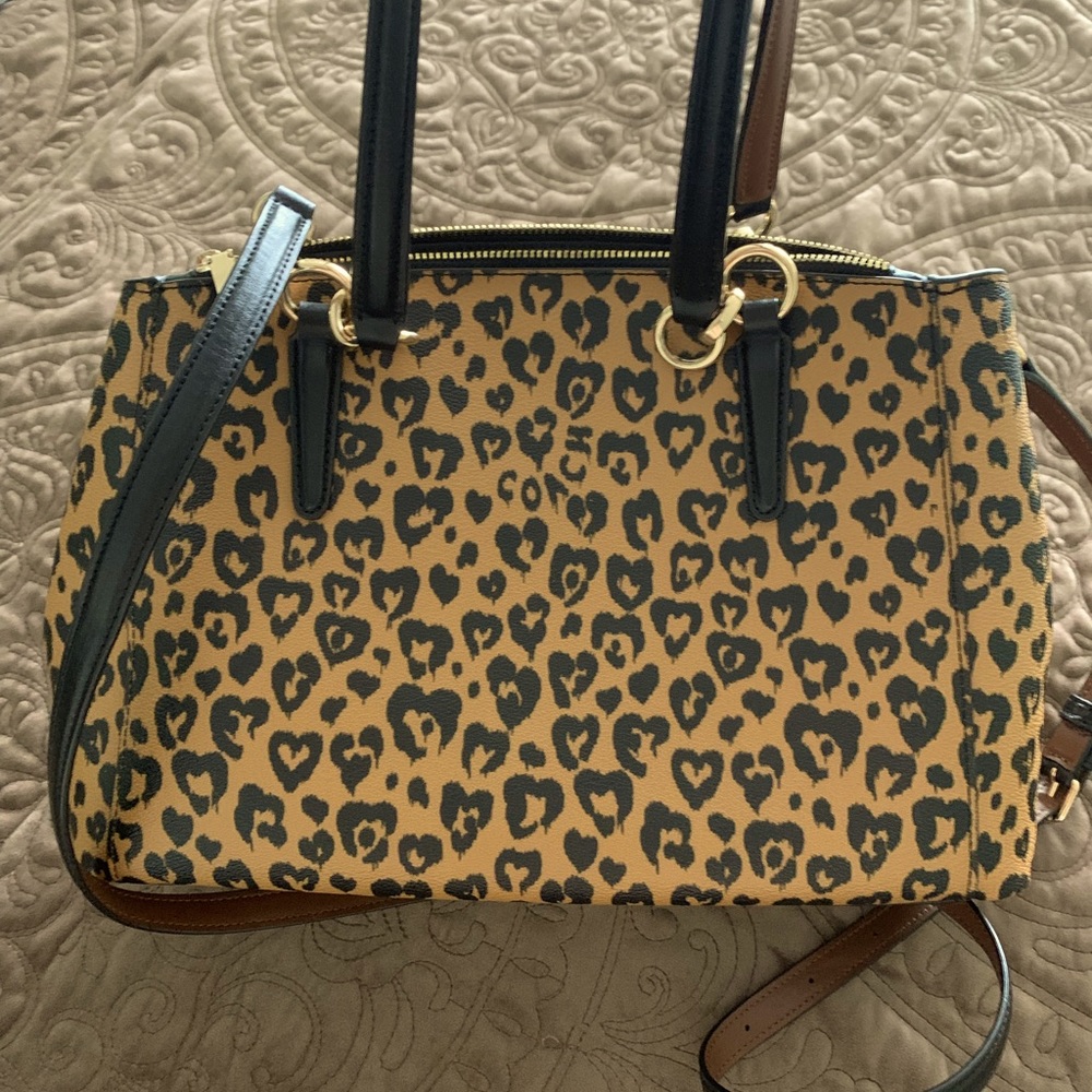 Coach leopard print/ heart shoulder bag